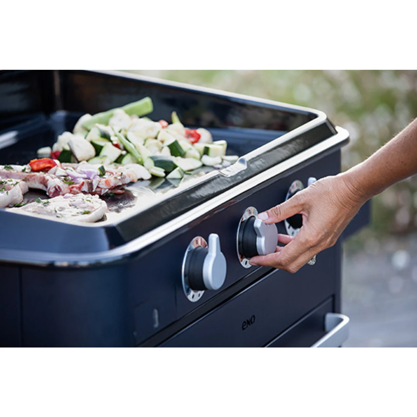 Plancha Gaz Enosign 65 Bleue Navy Avec Capot - ENO* 9 Plancha Gaz Enosign 65 Bleue Navy Avec Capot - ENO* – Image 9
