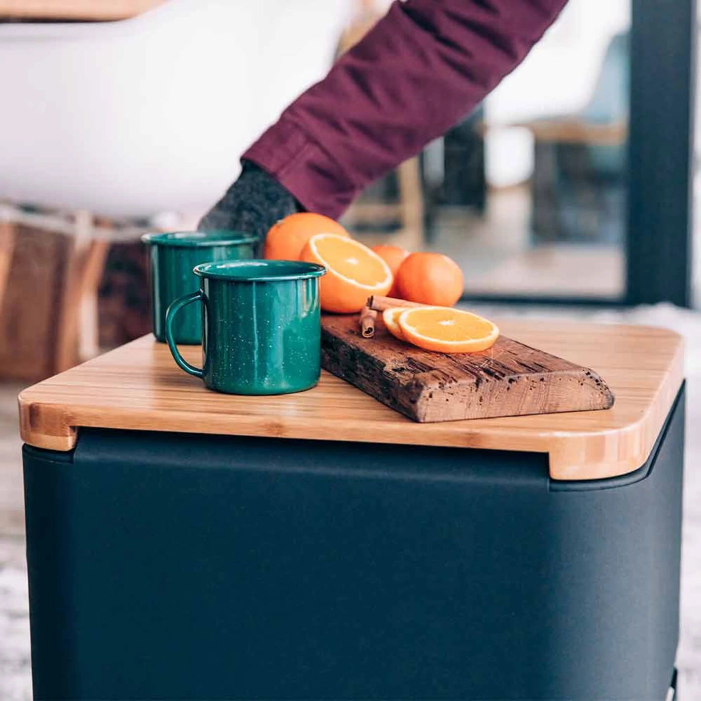 Tablette Pour Brasero Cube En Bambou - Höfats 5 Tablette Pour Brasero Cube En Bambou - Höfats – Image 5